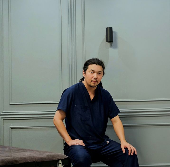 Массажист. 10 лет стажа. Прием у себя и выезд