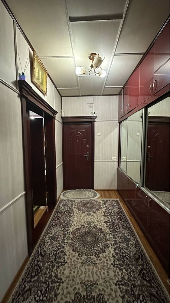 Ттз Ахмад Югнакий срочно продается квартир 4/1/5 с большим огородом