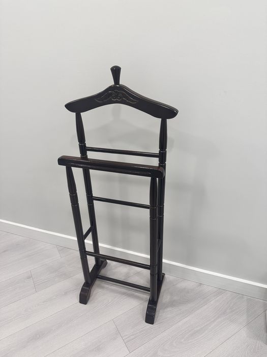 Вешалка плечики немой слуга