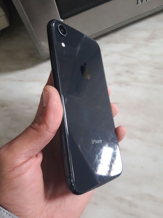 Iphone xr korpusi sotiladi