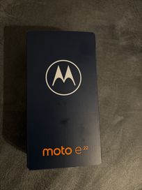 Мобилен телефон Motorola E22