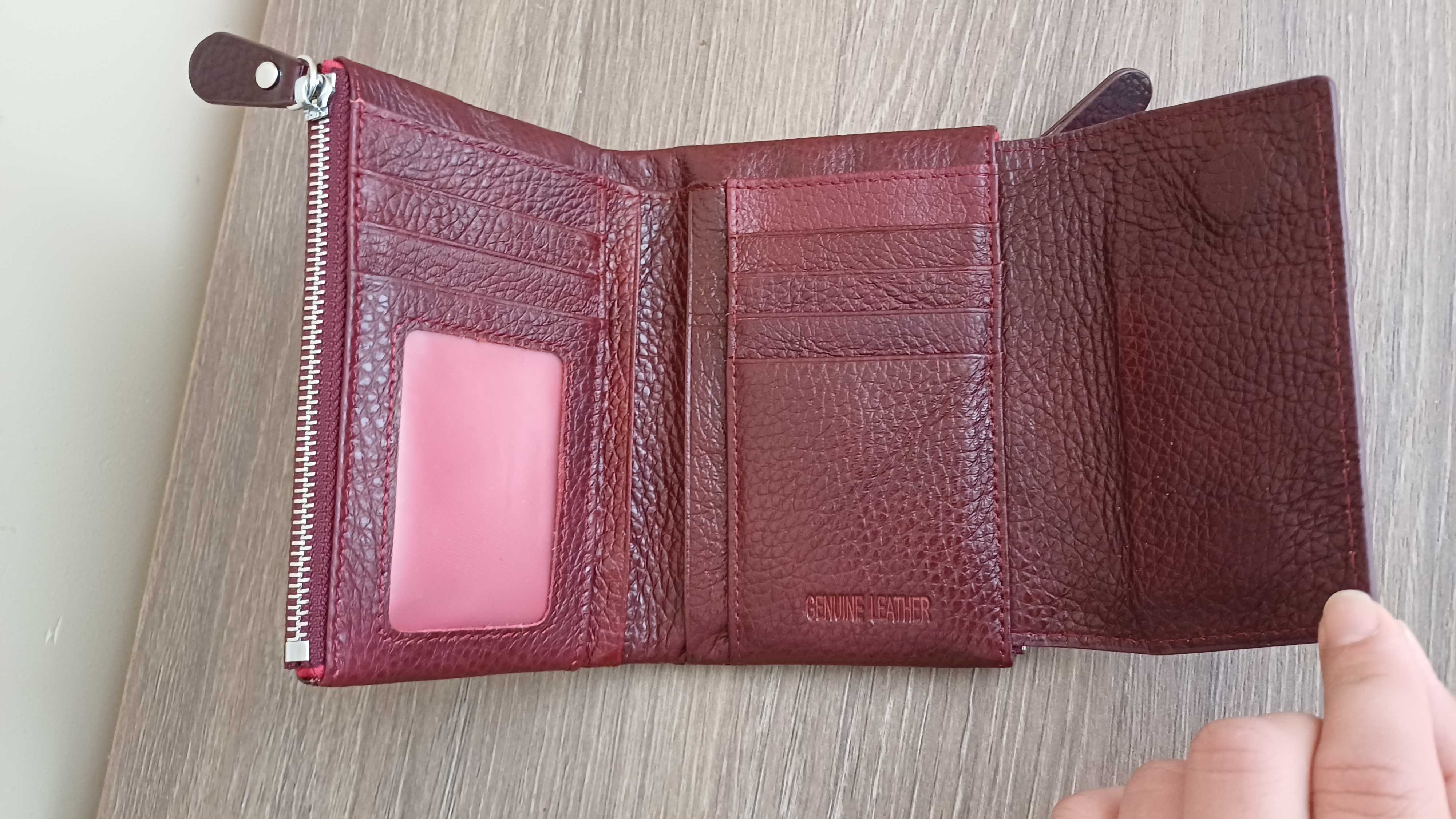 Дамско ново портмоне