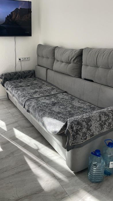 Продаются диван микроволновая печь