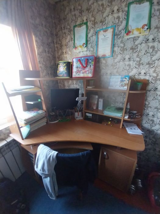 Компьютерный стол