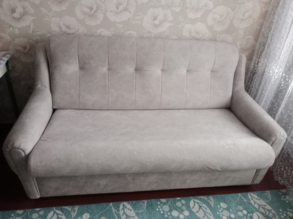 Диван и два кресла