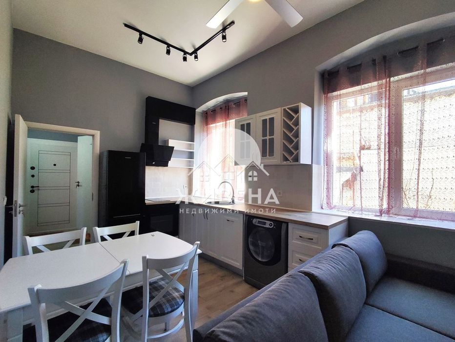 4-стаен апартамент под наем в Идеален център