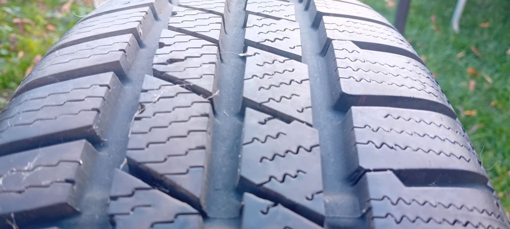 Continental cross contact 195 70 16