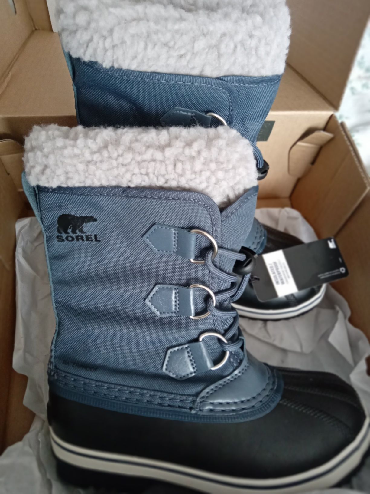 Sketchers N29,31,32 Светещи  маратонки