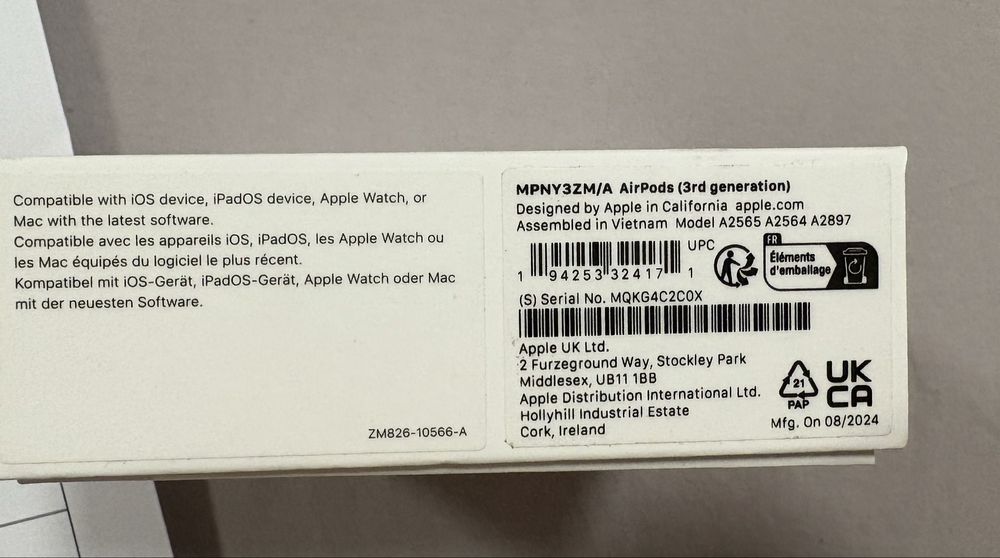 Чисто нови AirPods (3rd generation)