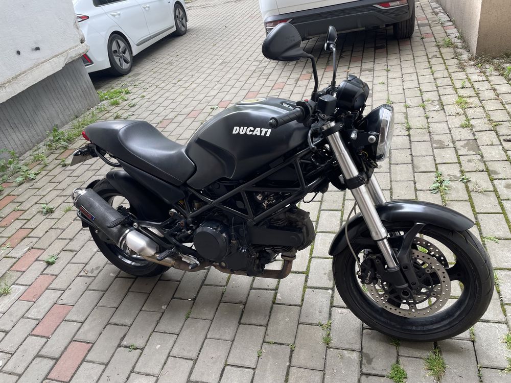 Ducati Monster 695