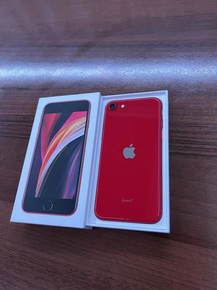 Iphone se 2020 red