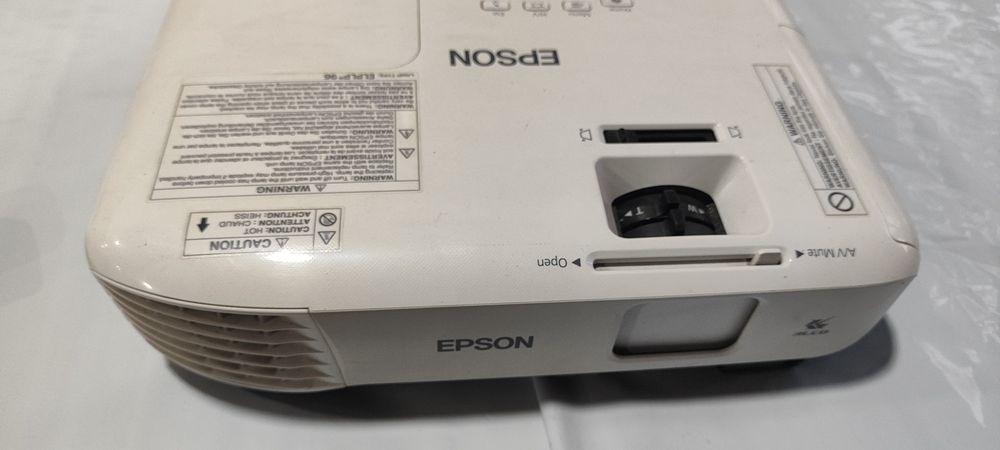 Проектор Epson проектор