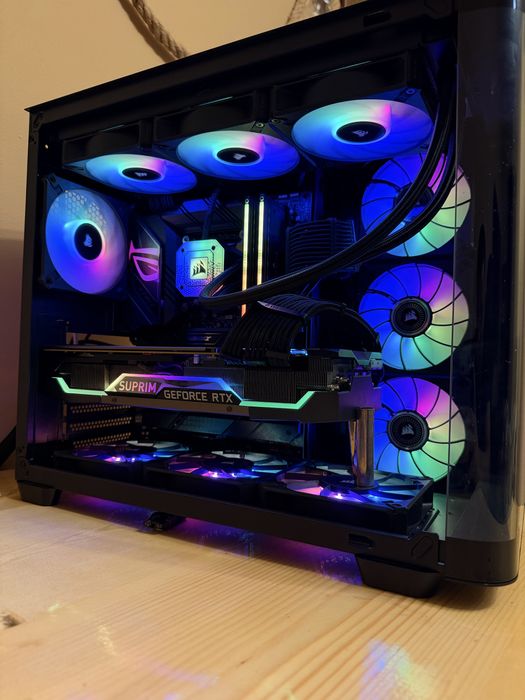 Setup HIGH END de gaming cu tot