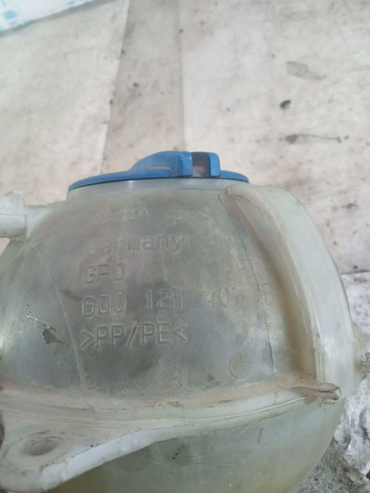 Vas expansiune antigel 6q0121407b Volkswagen VW Polo 5 6R [2009 - 201