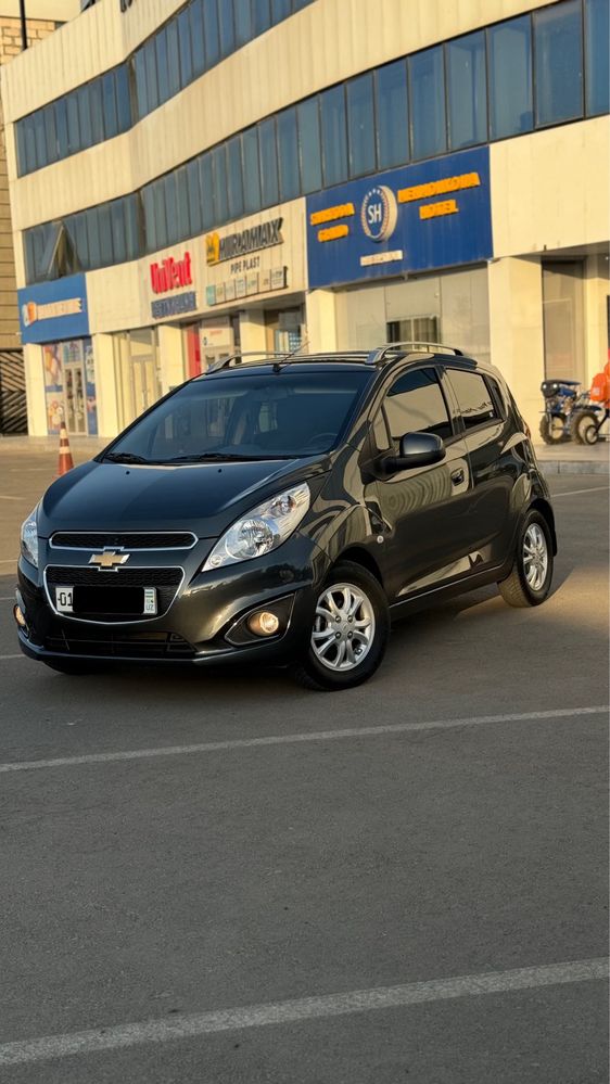 Продаю Chevrolet Spark 2023 год