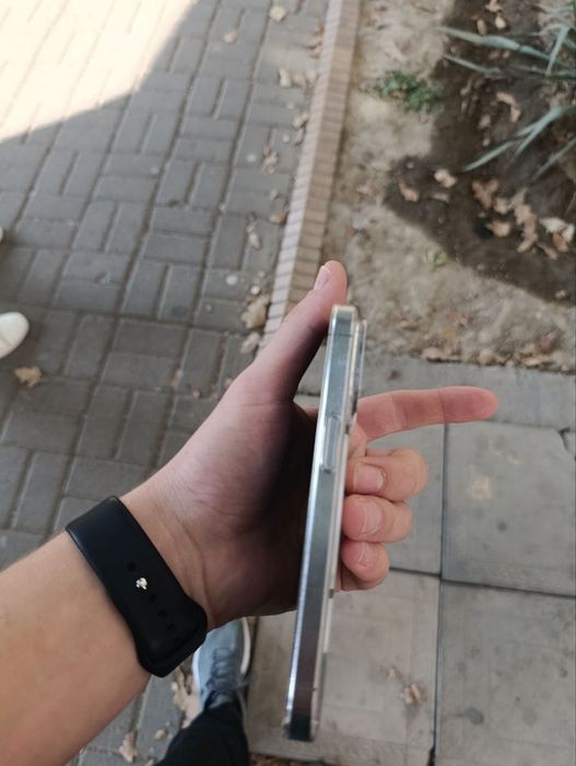 Iphone 15 pro variantga