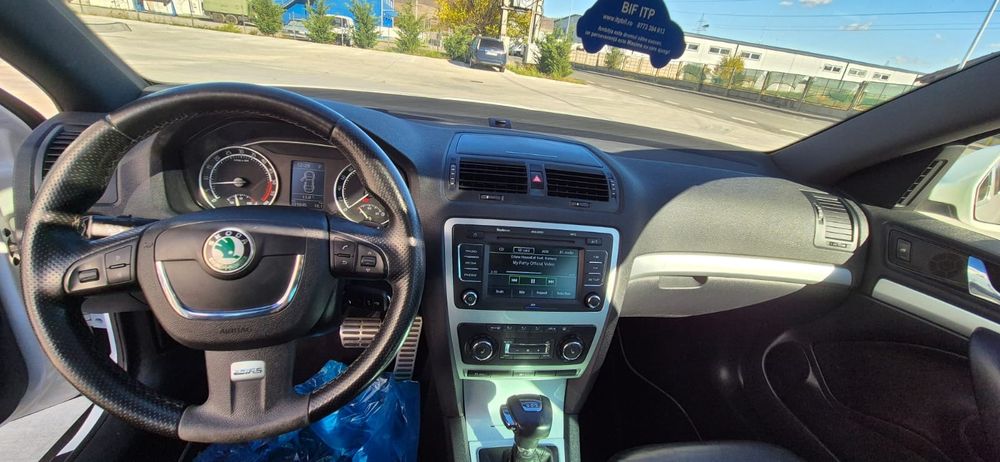 Skoda Octavia vrs 2011 dsg bi xenon trapa