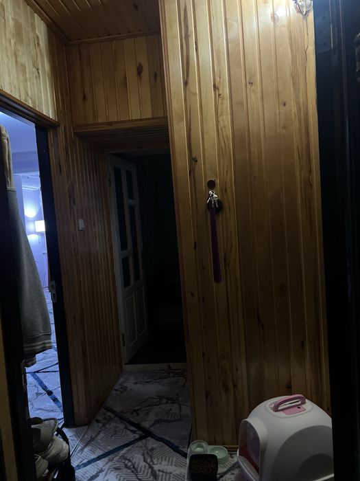 Uy sotiladi 1 xonalik 2 xonalik dek qilingan