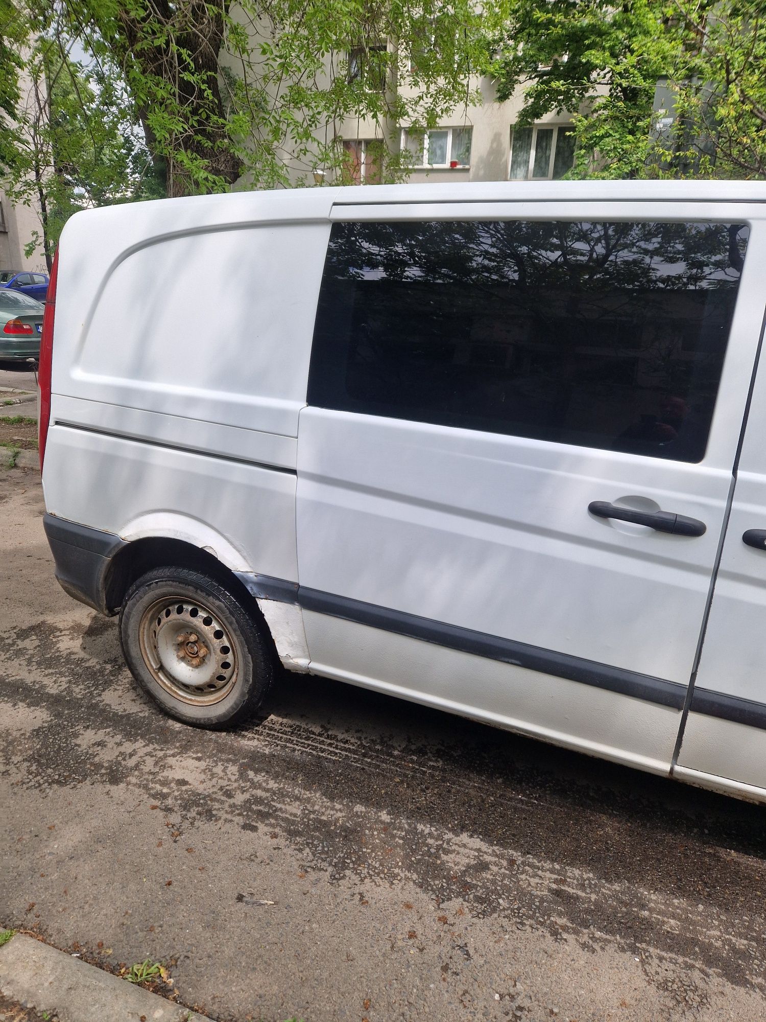 Dezmembrez Mercedes Vito 2004