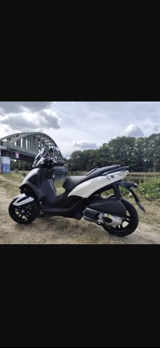 Piaggio MP3 Yourban 300cc cat.B Lt