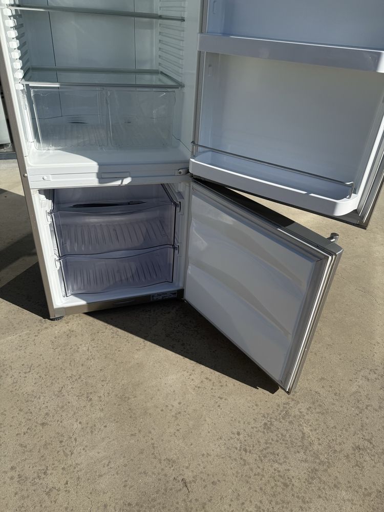 Хладилник с фризер Инокс Fisher and Paykel 168 см