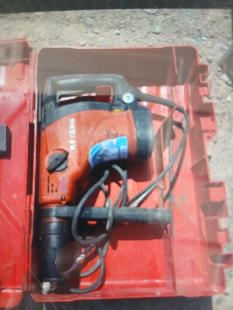 Perfarator KEYANG  b/u