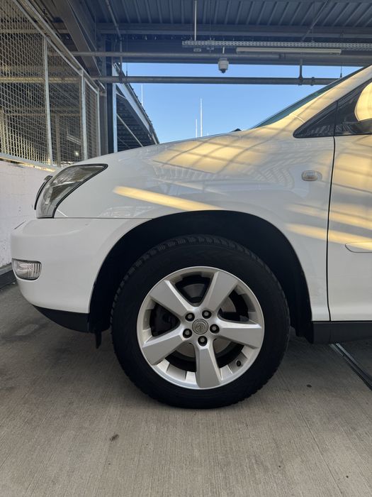 Lexus RX350 4x4 • Automat • Trapă • Cameră • Senzori • Climatronic