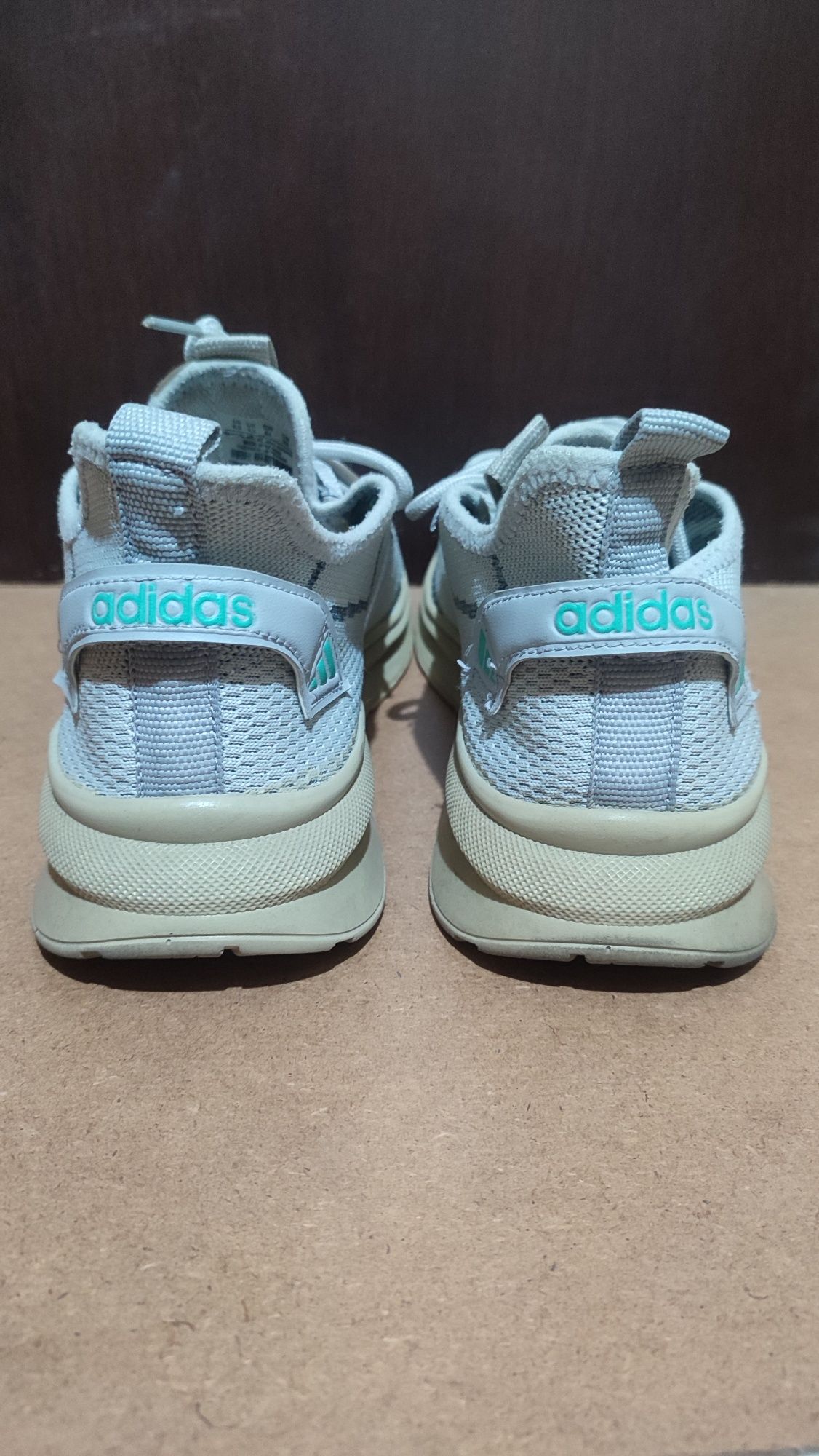 Продаются кросовки ADIDAS