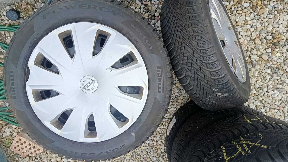 Гуми с джанти PIRELLI 205/55/16 DOT4324 от Опел Астра