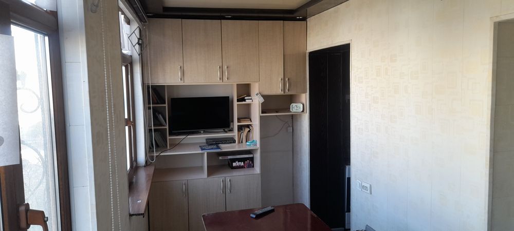 2-х комнатная квартира с мебелью на 4-ом этаже