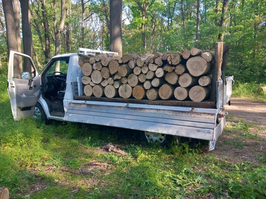 Vând deșeuri, lemne de foc esență tare mă deplasez pe orice distanta