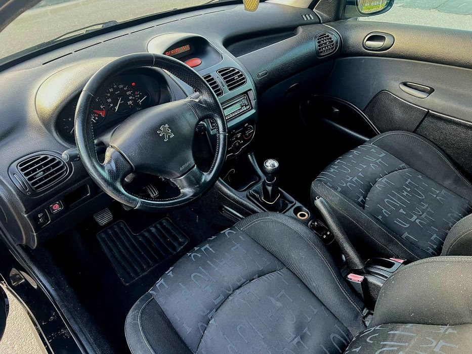 PEUGEOT 206  proprietar