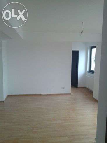 Vand apartament 2 camere LUX in bloc nou