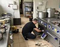 Ремонт кухонного оборудования электроплит жарочных шкафов пицца печей