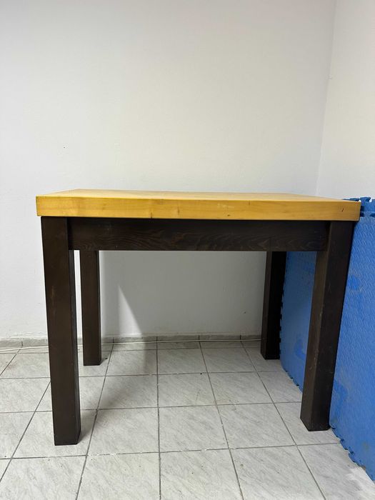 Mese inalte de bar + covor tip puzzle pentru sala / spatiu sportiv