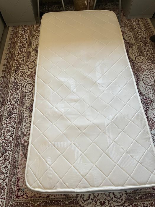 Продам матрас, размер 90*200