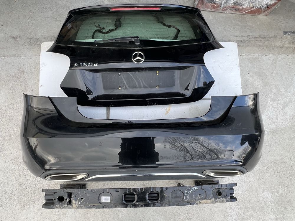 Mercedes W176 A class Facelift задна броня/ капак/основа броня