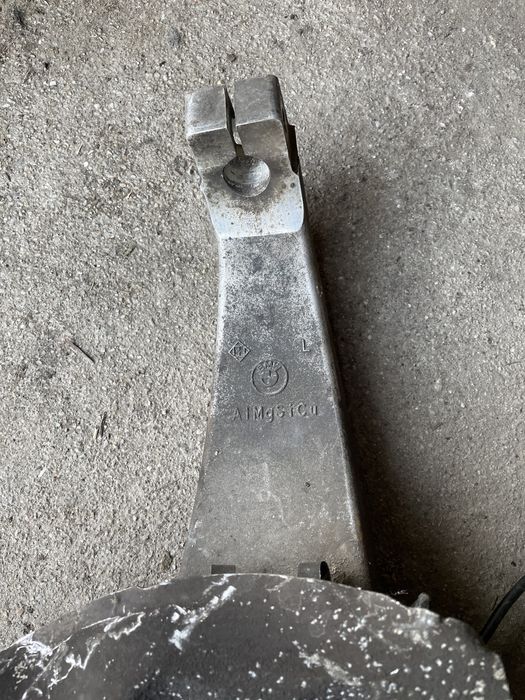 Fuzeta stanga / dreapta BMW F 10 f01 X drive xdrive 4x4 seria 7