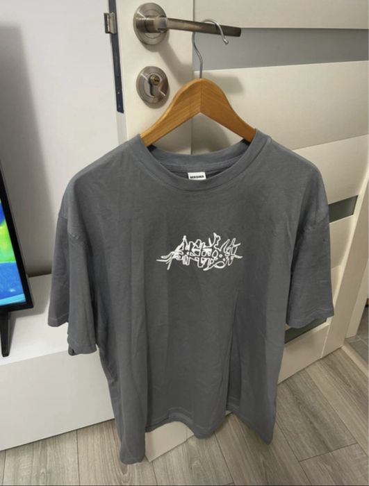 Tricou nou bershka