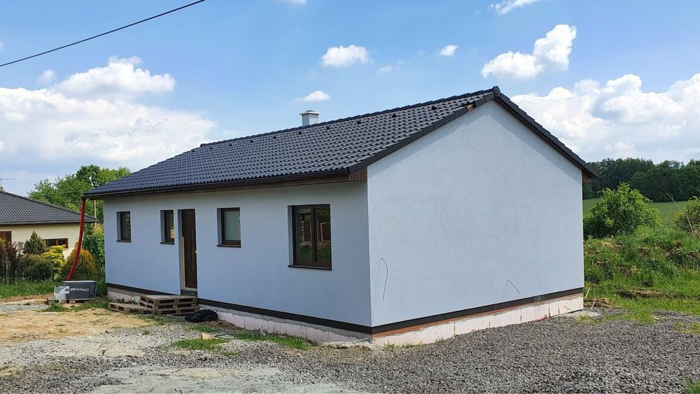 Casa modulara de locuit din panouri sandwich