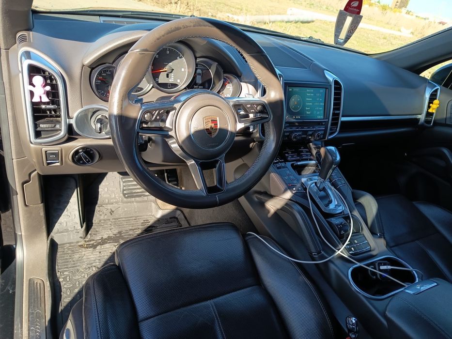 Porsche Cayenne 3.0 Diesel – 262 CP – 2016