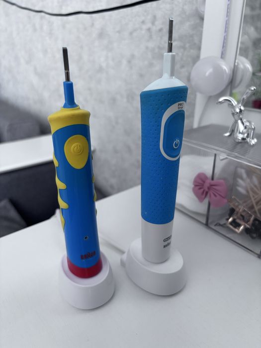 Продам электрическую зубную щетку