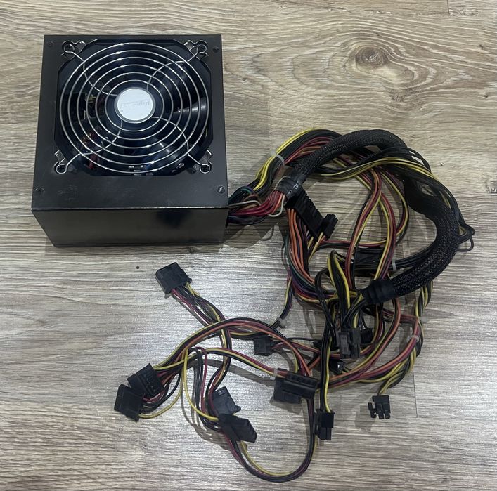 Блок питания Huntkey 550w