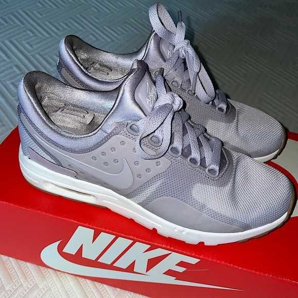 Дамски маратонки Nike Air Max Zero