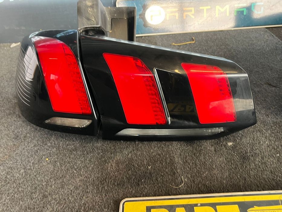 peugeot 5008 стопове ляв десен цена за брой