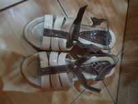Donez sandale cu platforma
