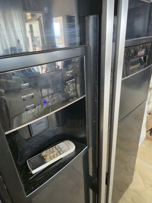 Кухня Хладилник Печка Абсорбатор Котлон Технически камък Мивка