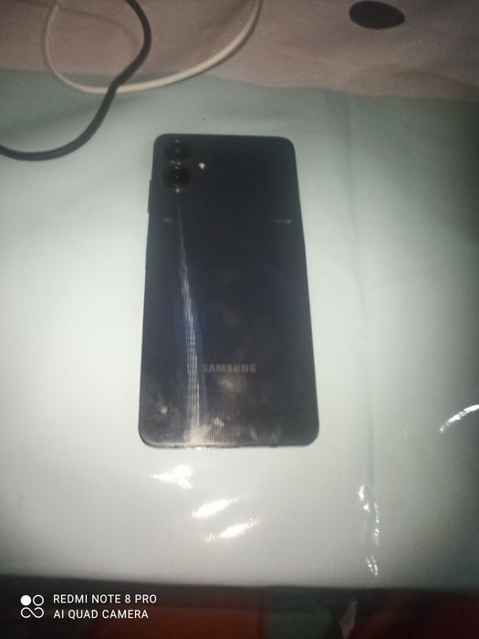 Самсунг 06а 64/4Гб на фотке видно Соломоныи экран