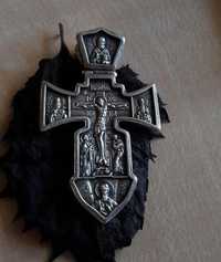 Сребърен кръст с две лица