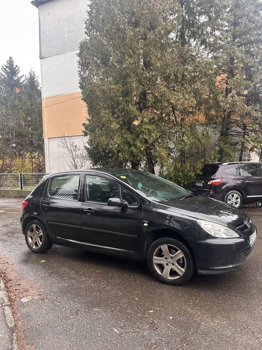 Vand peugeot 307 • Benzină • 2005 • ITP 2026 • În stare bună